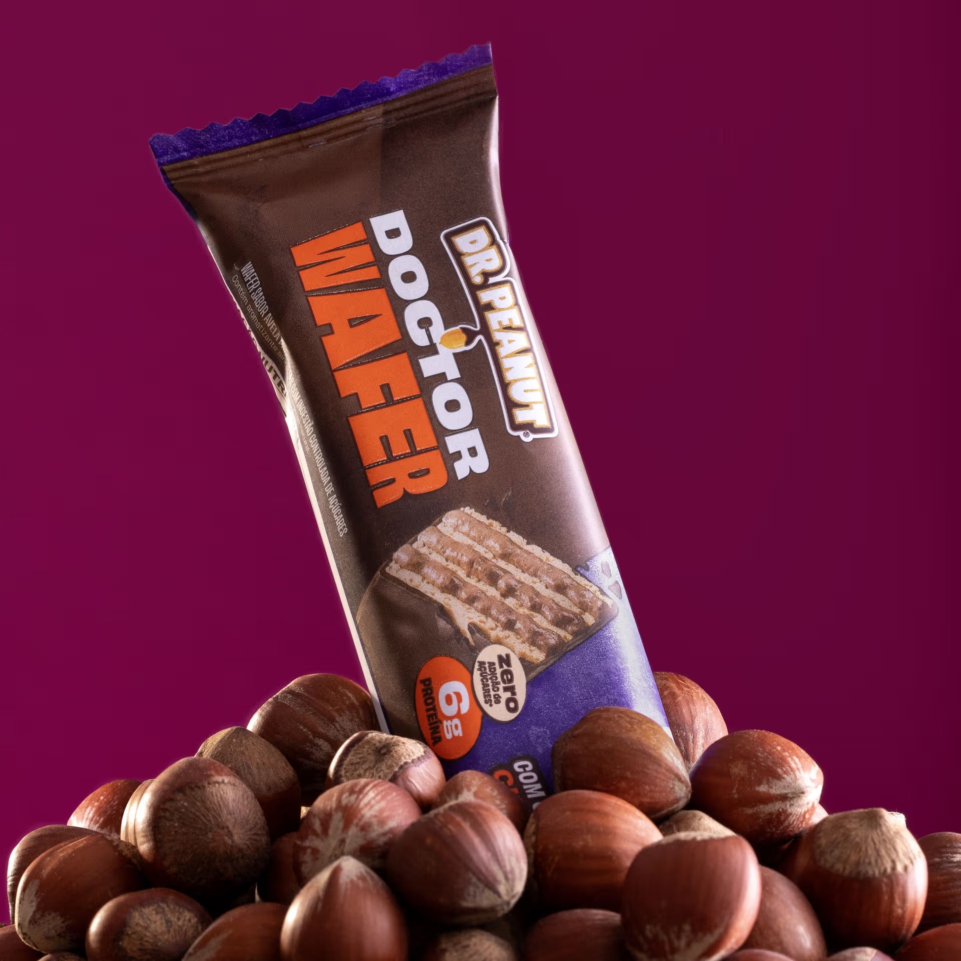 Display Doctor Wafer Avelã - 25g 12 Un. 300g